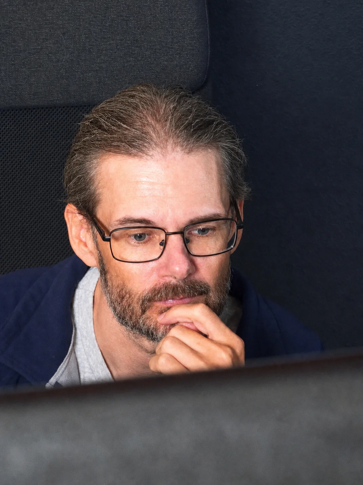 Oskar aan het werk bij Tulipsoft